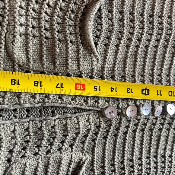 Willow Olive Button-Up Cardigan size S - Picture 6 of 8